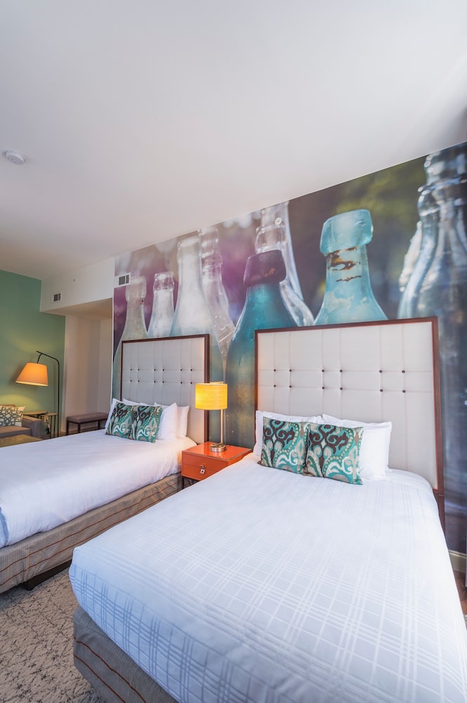 Hotel Indigo Savannah Historic District 31/83