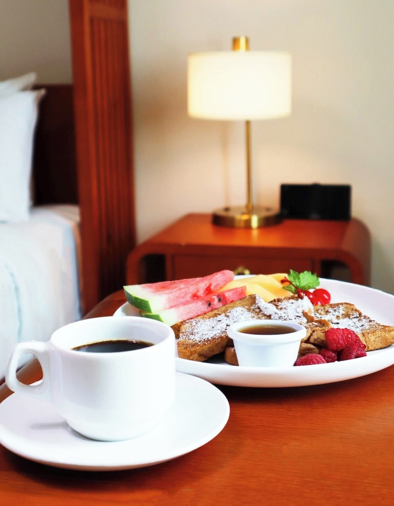 Golden Bay Belize Hotel 35/50