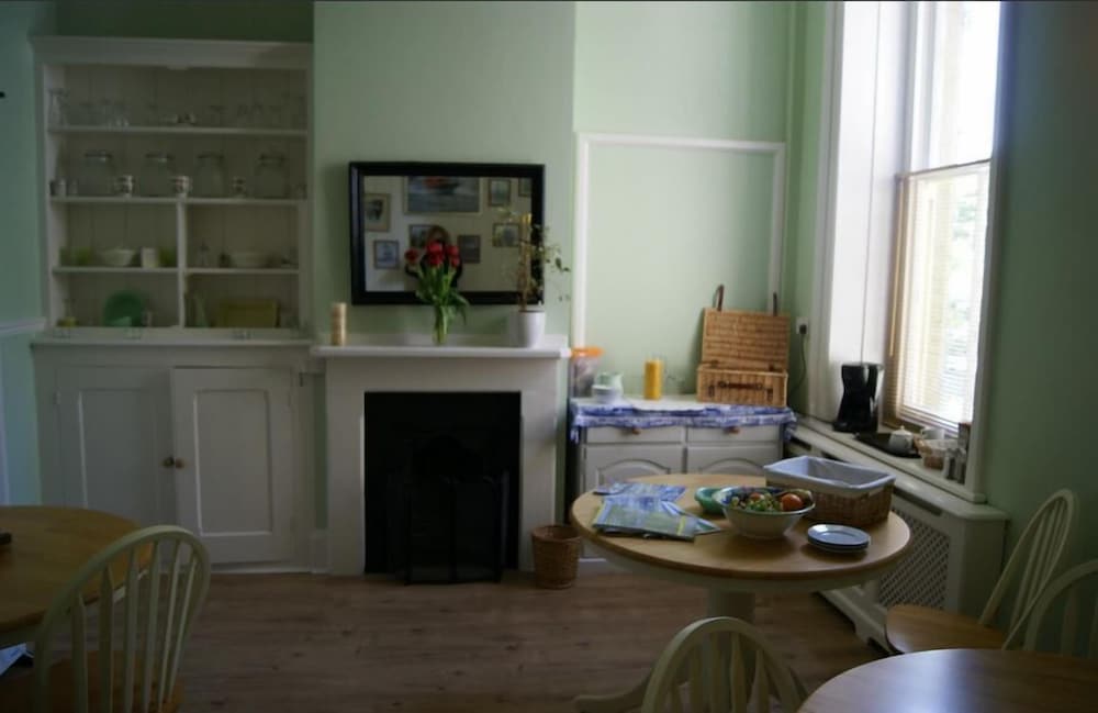 Weston Manor Bed And Breakfast 14/30