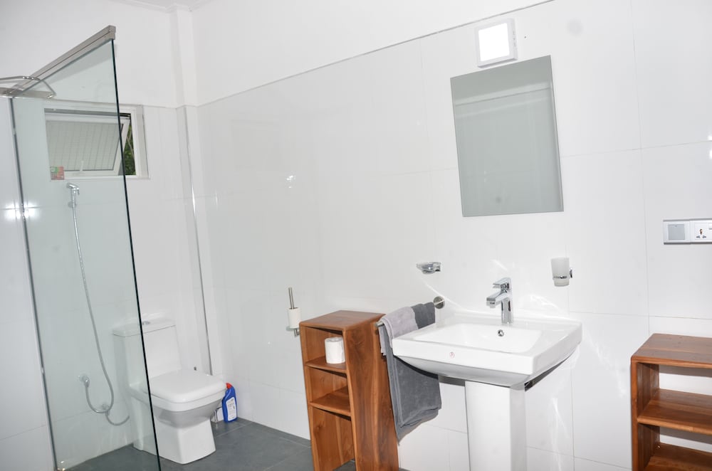 Anuhas Airport Villas 43/44