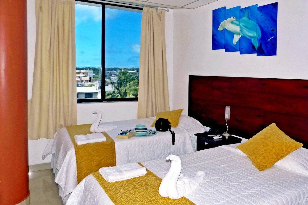 Hotel Brisas Del Pacifico 39/65