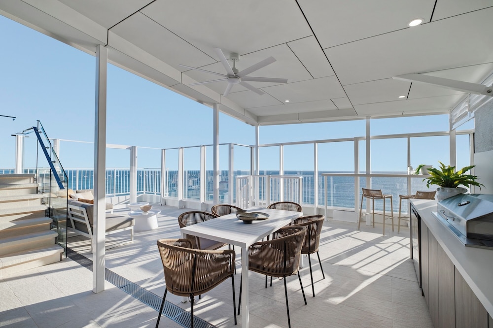 ELOUERA TOWER BEACHFRONT APARTMENTS 55/69