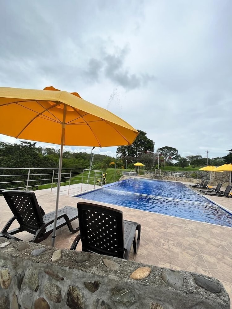 Hotel Bora Bora Campestre Los mangos 43/45