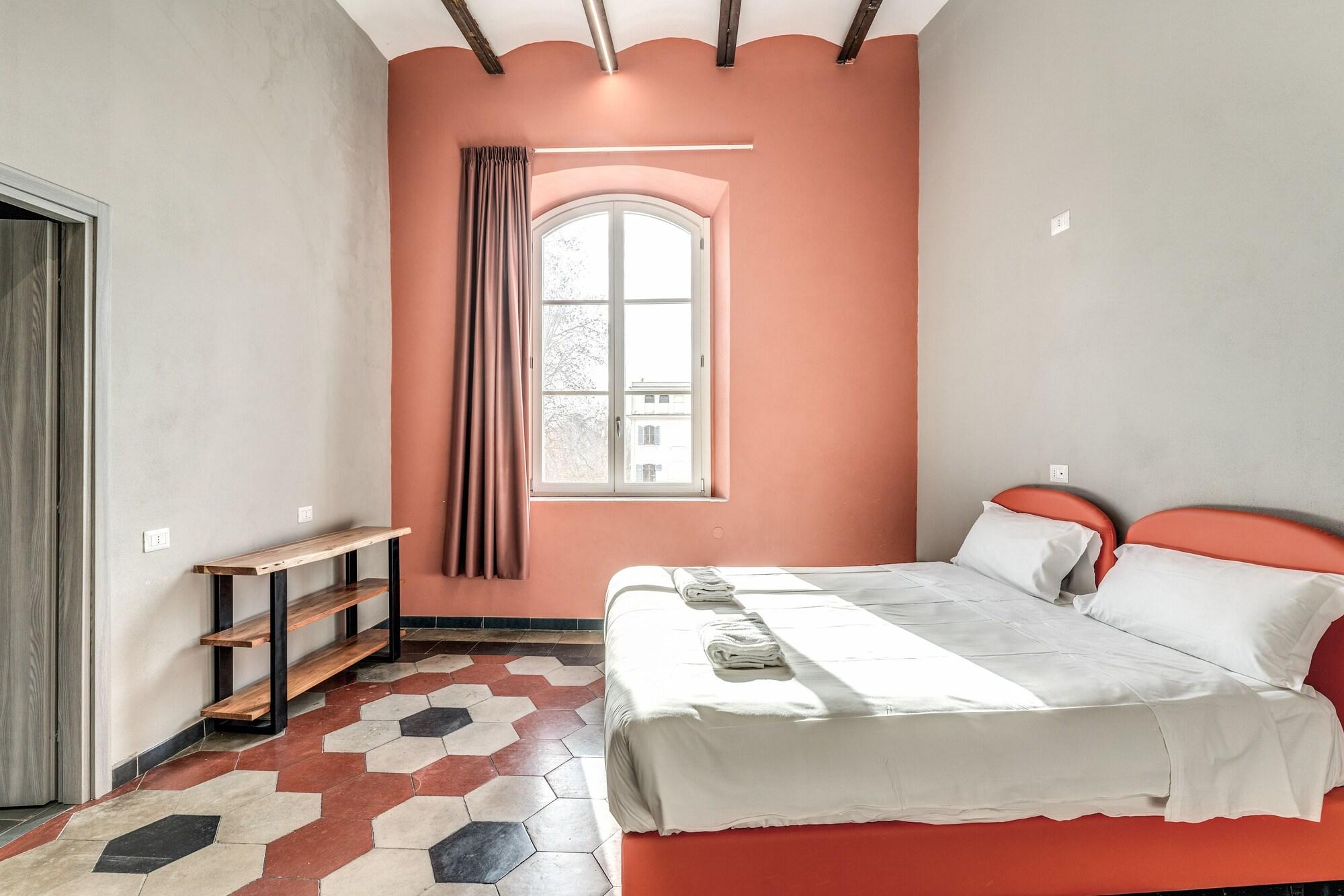 Room, Single, Double or Twin Bed