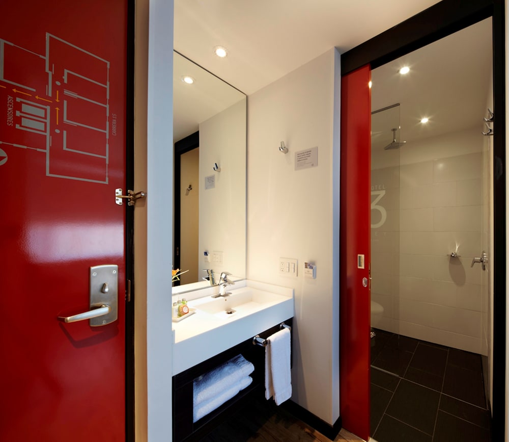 Hotel B3 Virrey 6/34