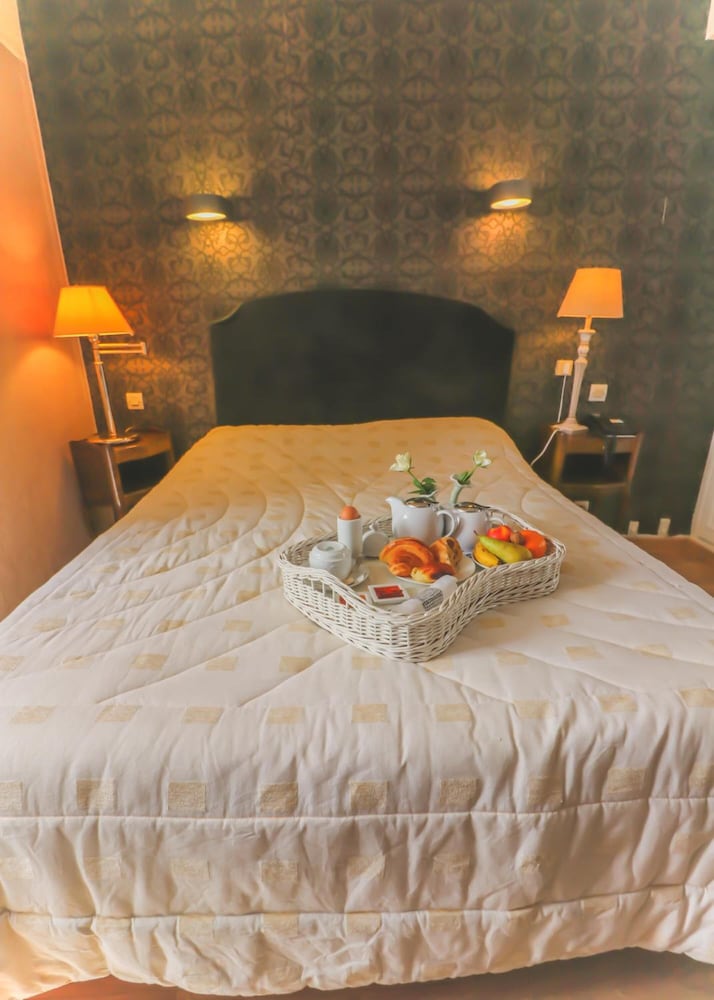 Hotel de la Banniere de France 42/50