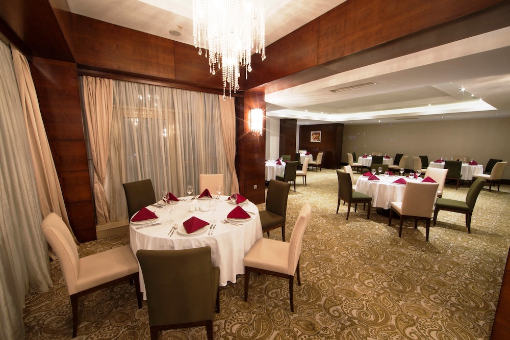 Qafqaz City Hotel 32/44