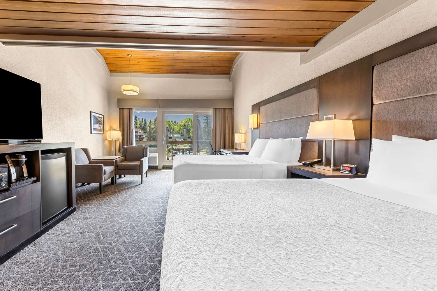 Best Western Plus Banff International Lodge 12/42