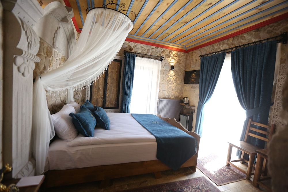 Akritis Suit Cappadocia 2/37