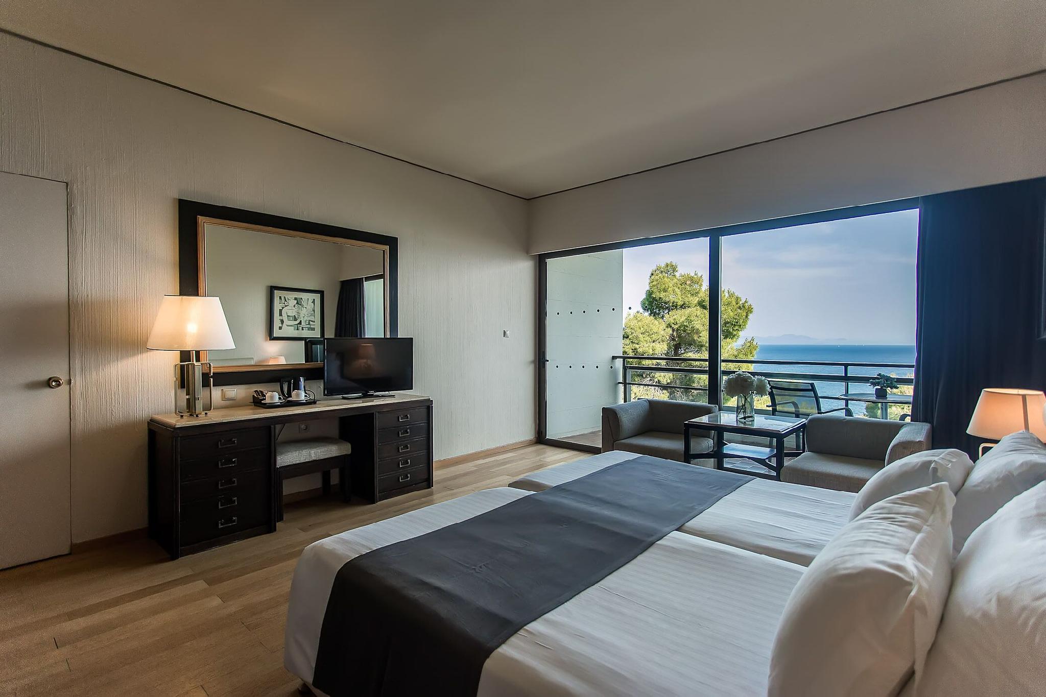 Superior, Sea and Island View