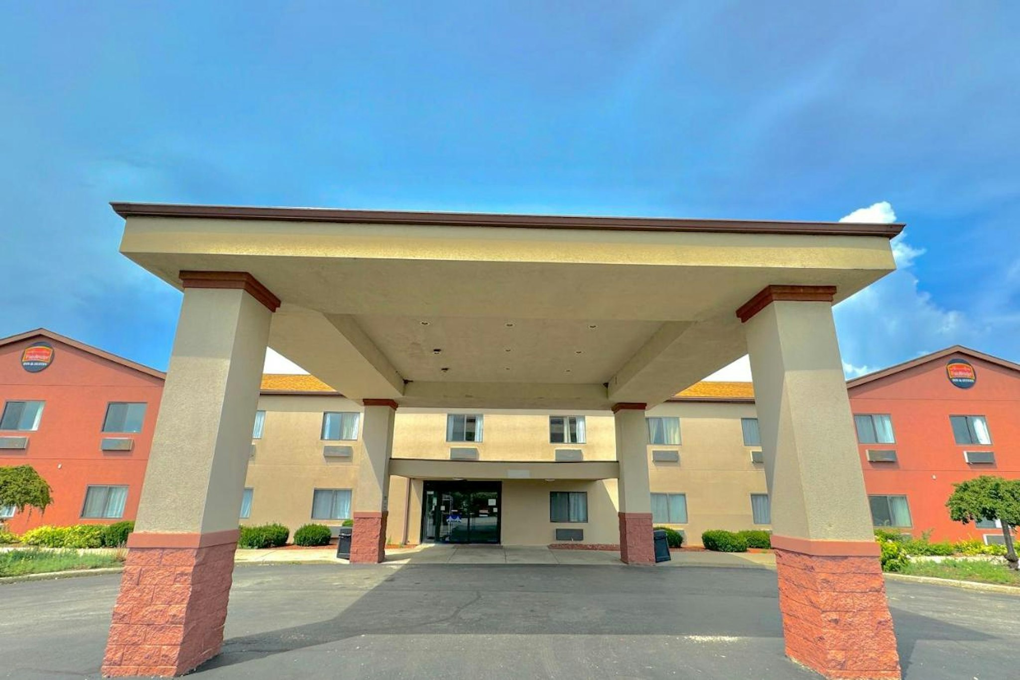 Fairbridge Inn & Suites Batavia - Darien Amusement Park 2/33