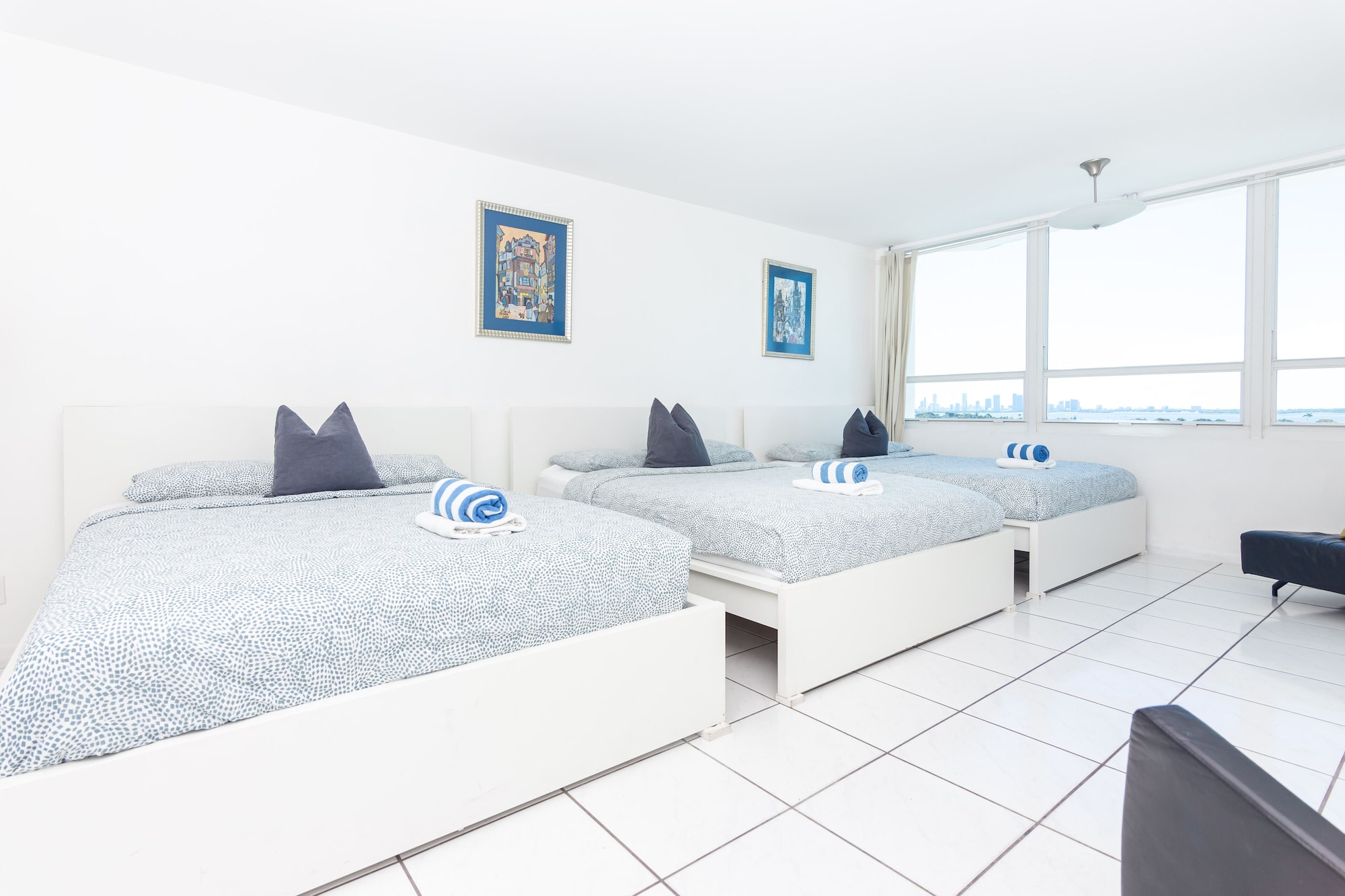 Comfort, Studio, Suite