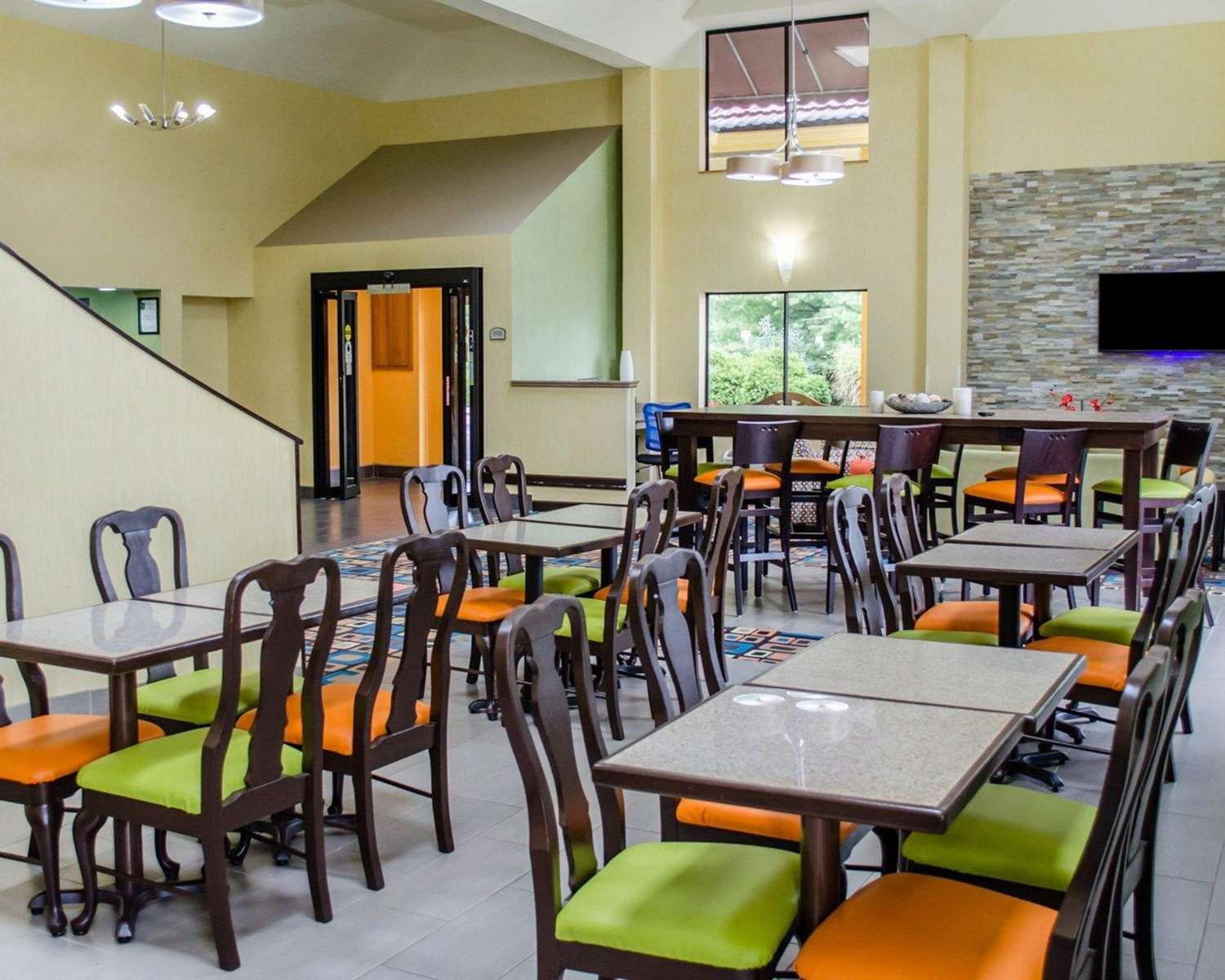 restaurant cafeteria
