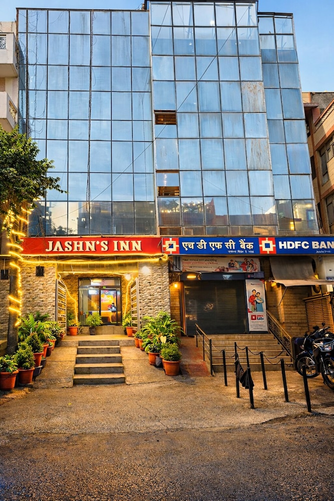 Jashns Inn 1/33