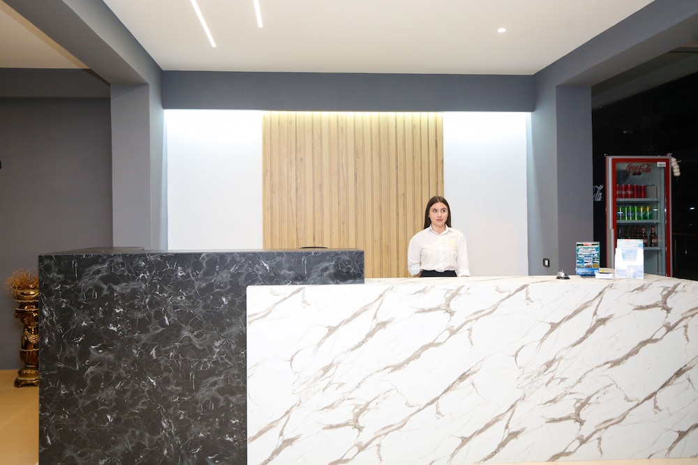 Hotel Aliko 7/63