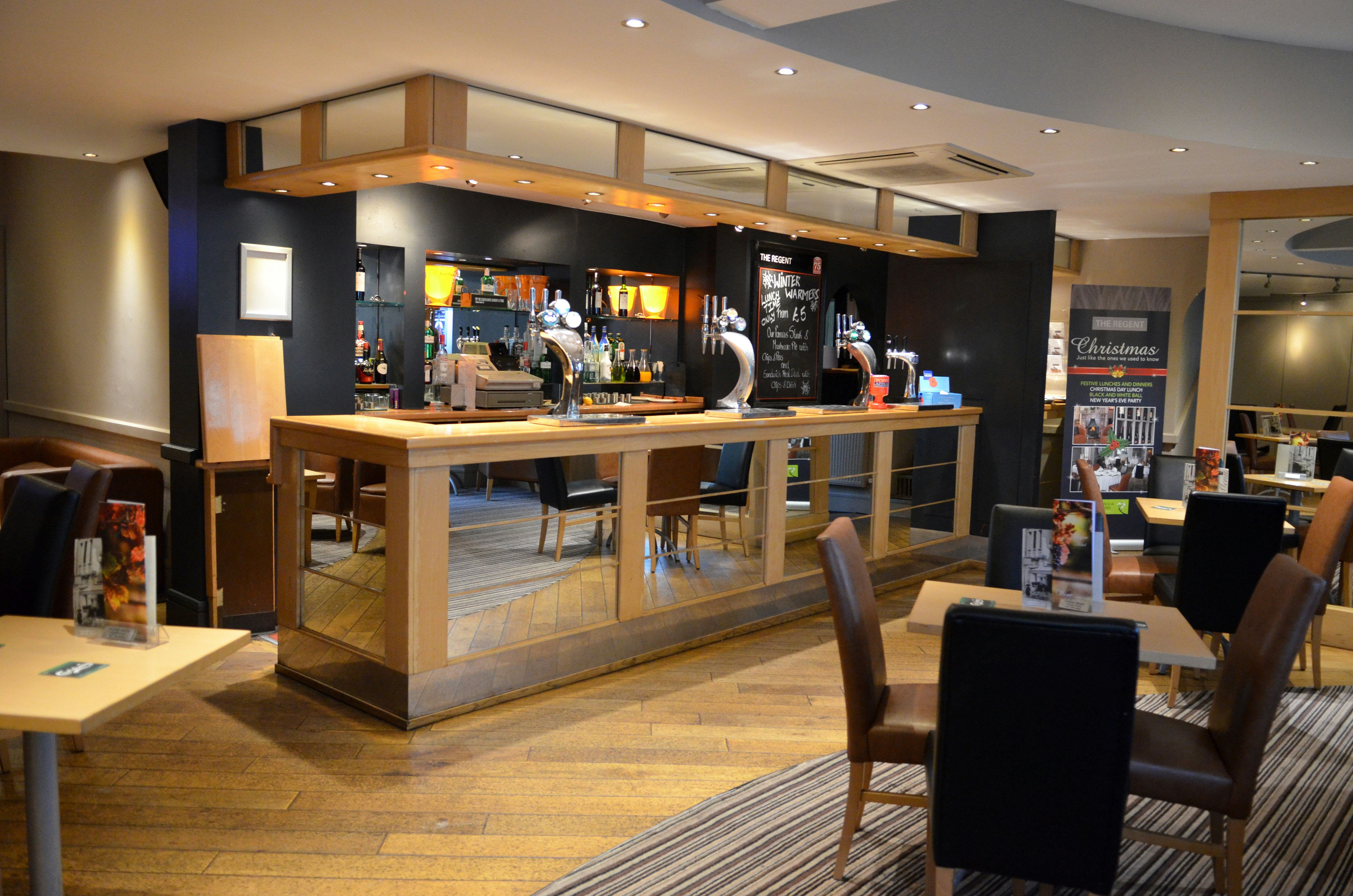 Regent Hotel 28/42