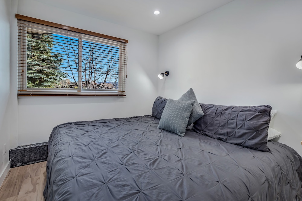 Laurelwood A Destination Residence 35/76