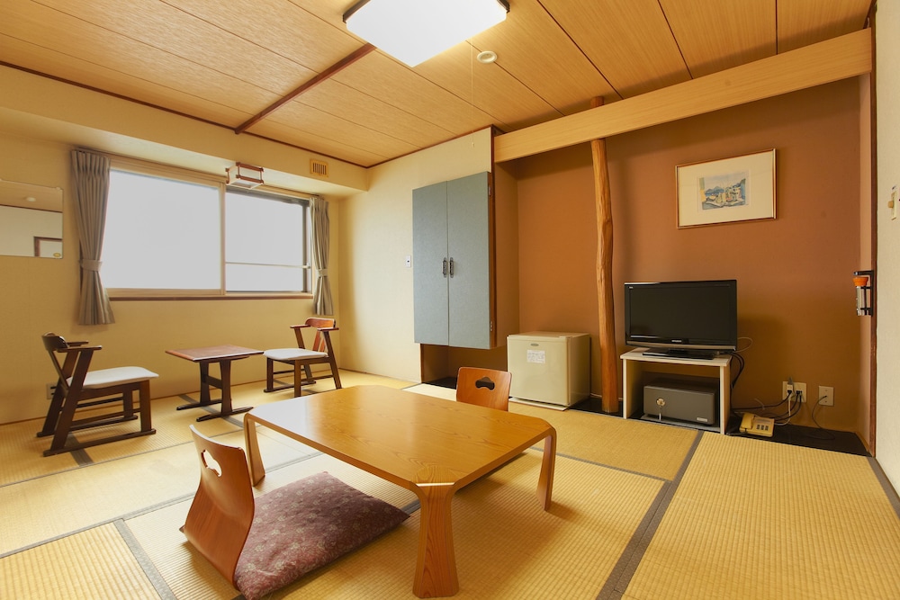 Yunohama Hotel 53/72