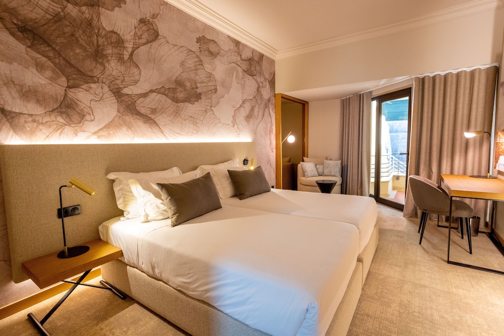 HOTEL CIDNAY 11/51