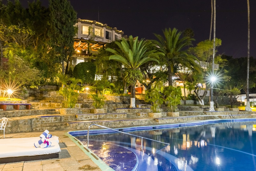 Hotel Victoria Oaxaca 48/50