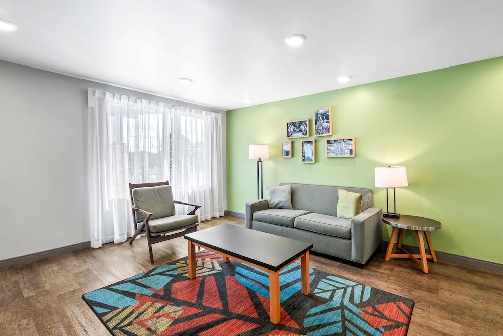 WoodSpring Suites Winston-Salem near Hanes Mall 39/61