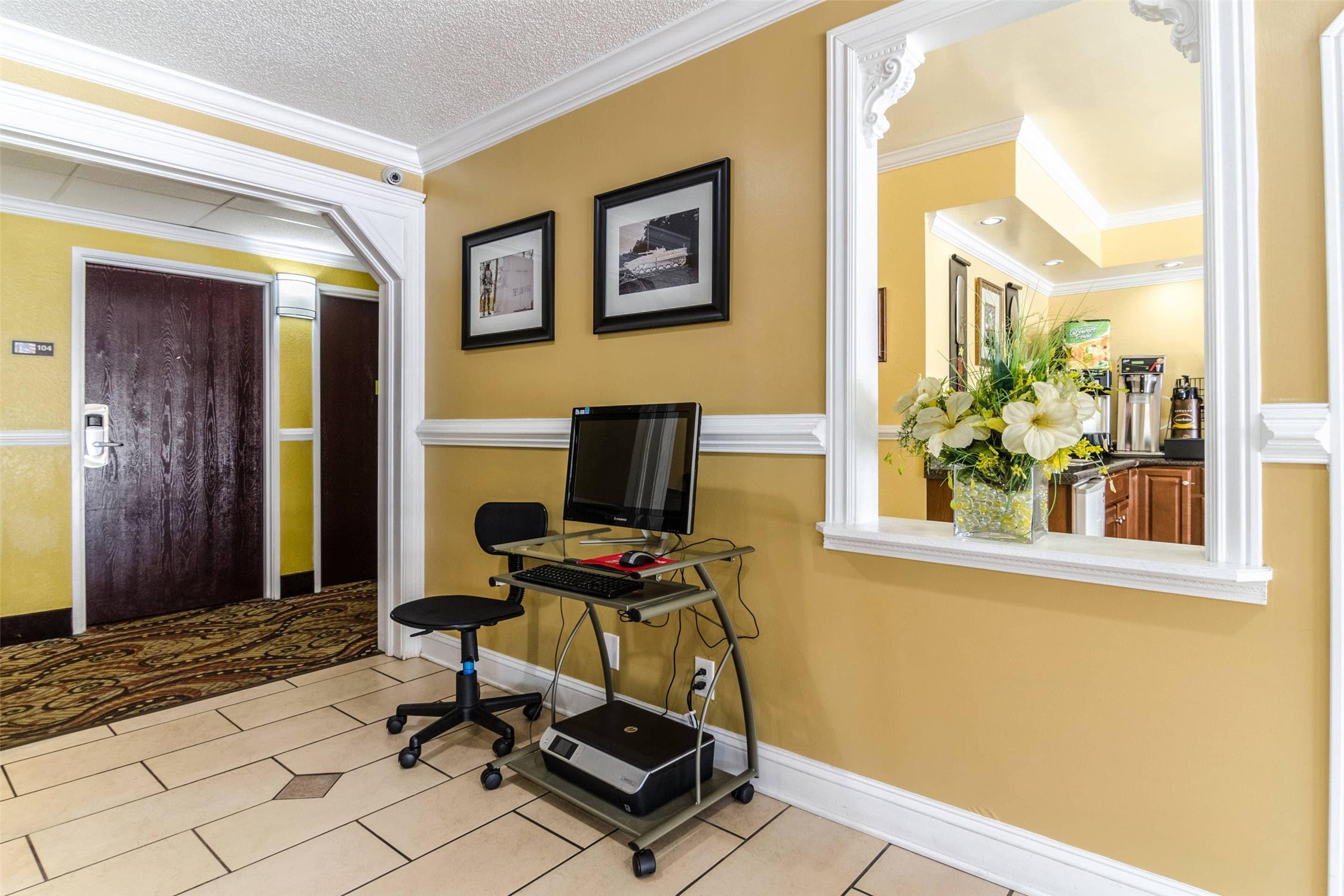 Rodeway Inn & Suites Jacksonville Near Camp Lejeune 40/51