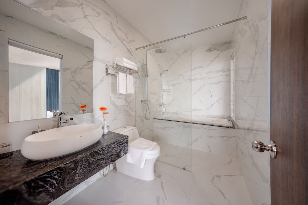 Vesna Hotel Nha Trang 67/69