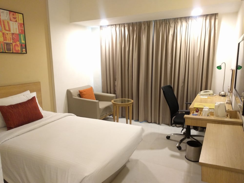 Lemon Tree Hotel Udyog Vihar Gurgaon 11/47