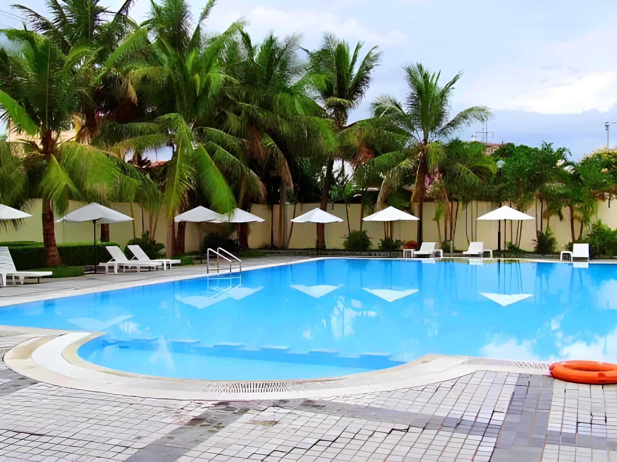 Sunflower International Village 32/33