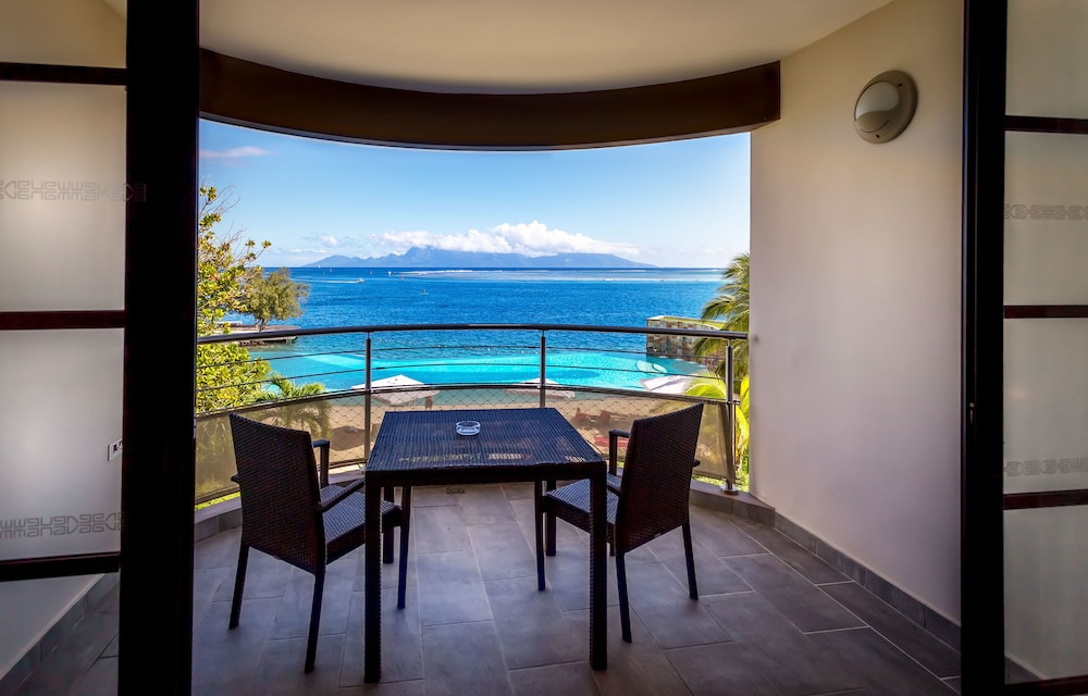 Te Moana Tahiti Resort 50/65