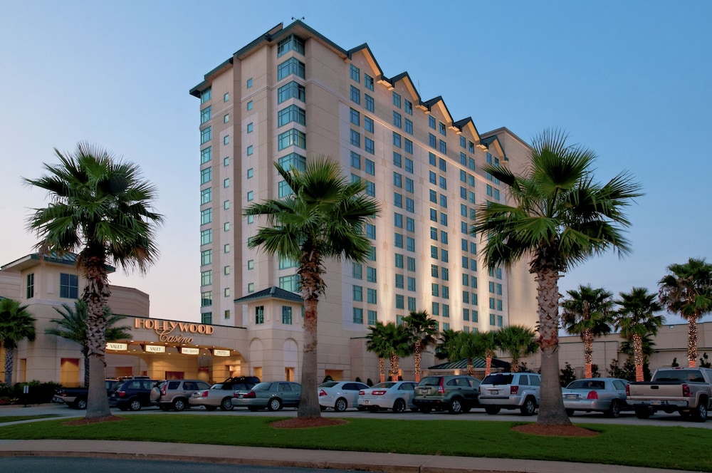 Hollywood Casino Gulf Coast 8/69