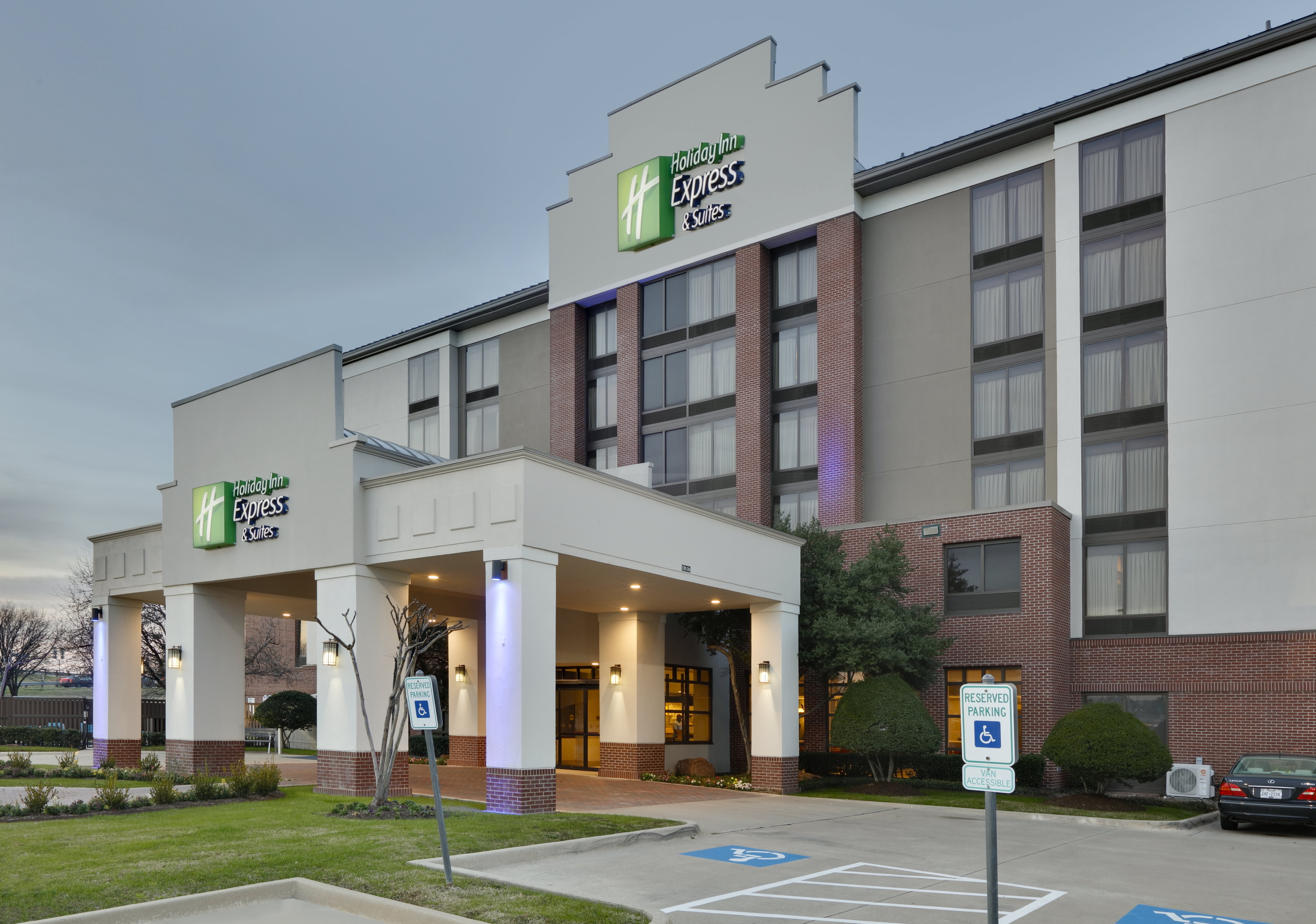 Holiday Inn Express Hotel And Suites Irving Conv Ctr Las Colinas 51/54