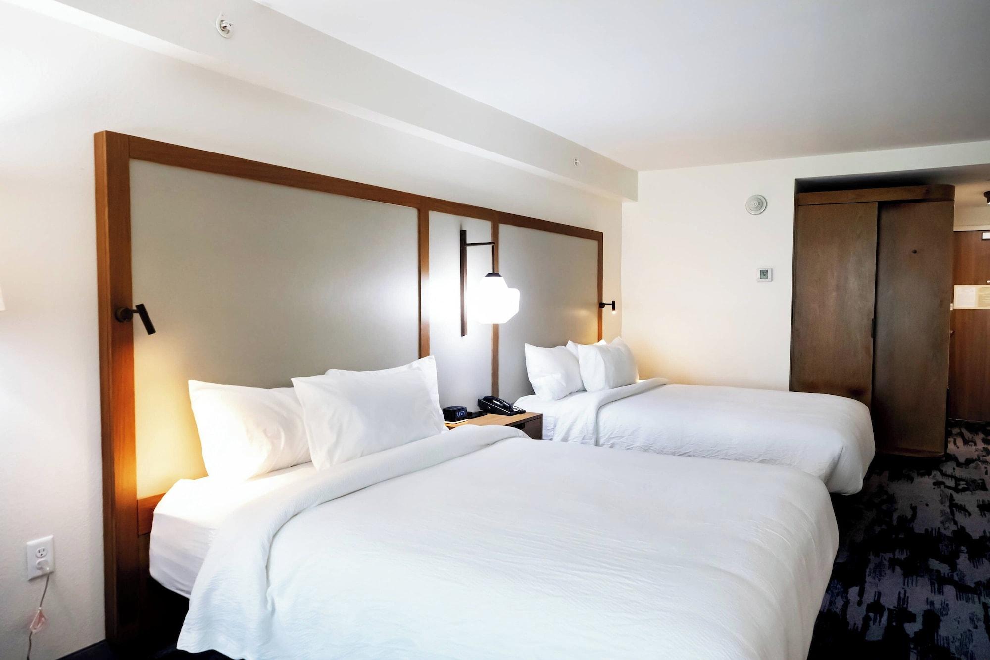 Room, Multiple Beds