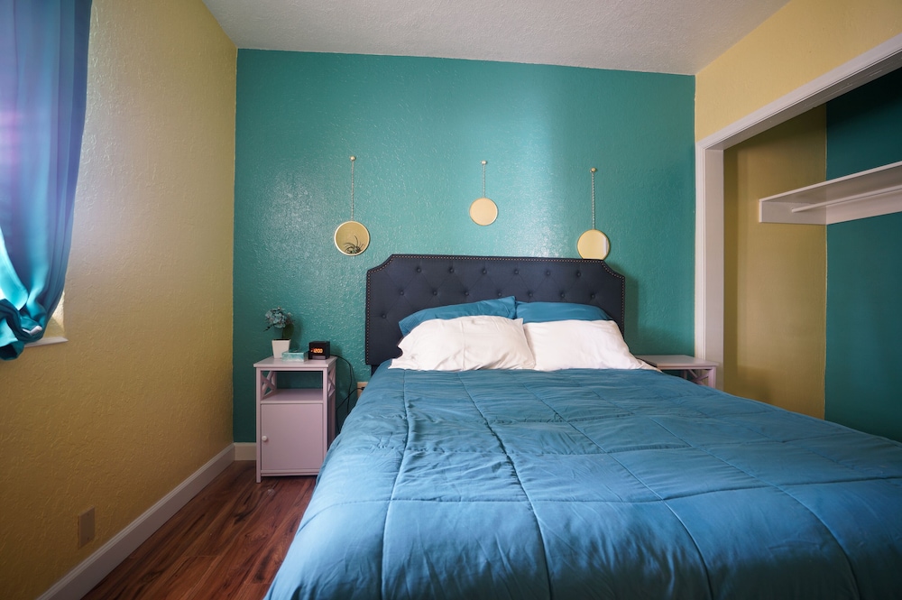 MarBay Suites 11/50