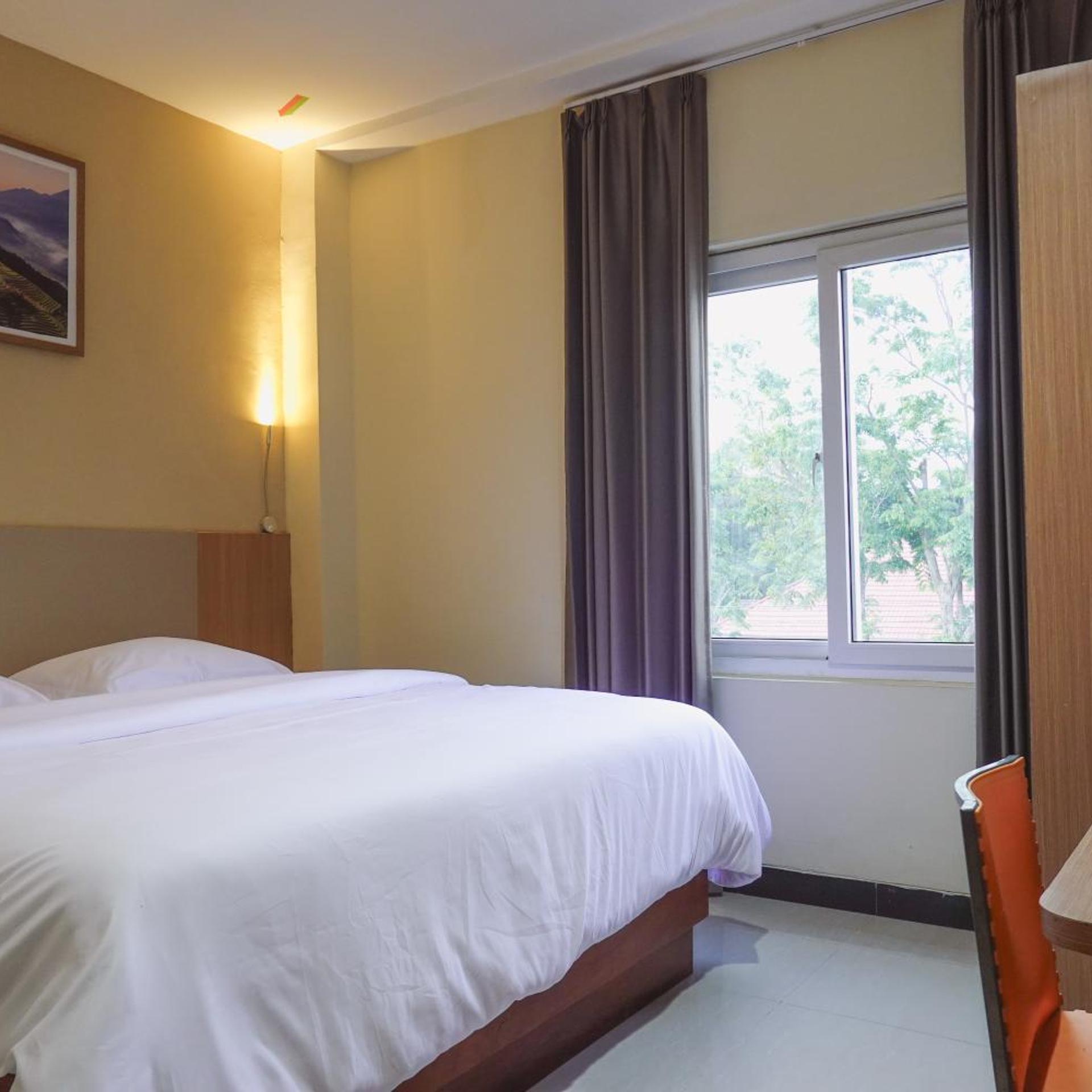 City Hotel Mataram 9/49