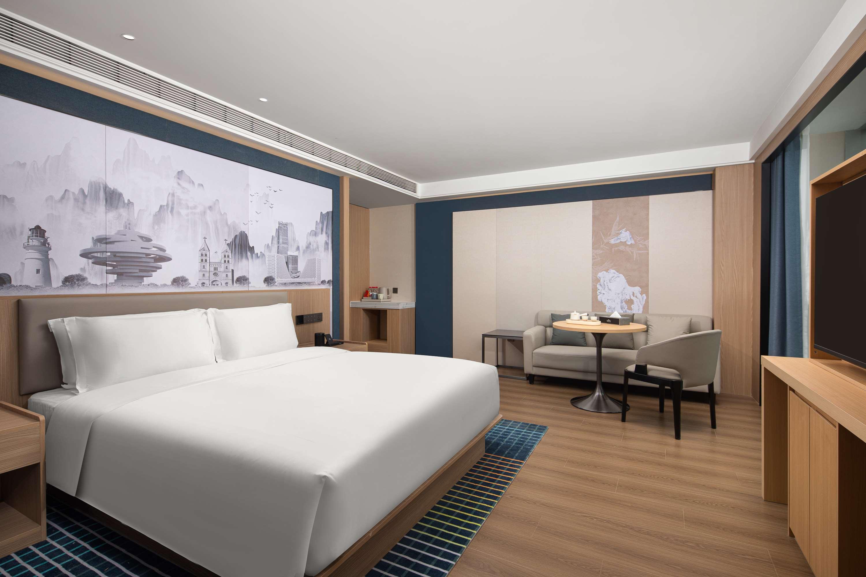 Microtel by Wyndham Qingdao Huangdao 12/29