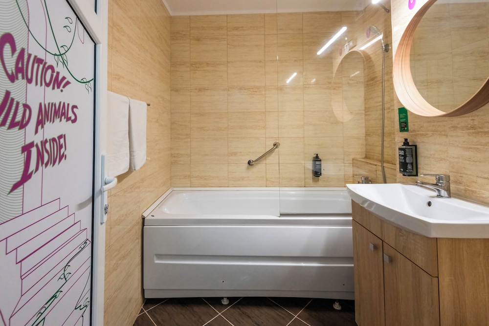 ibis Styles Venus 50/50