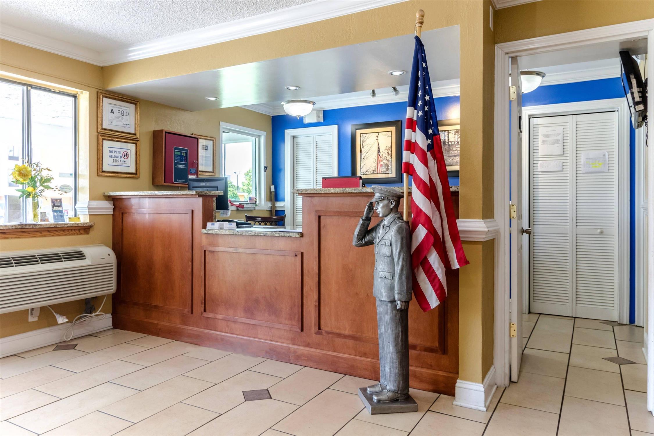 Rodeway Inn & Suites Jacksonville Near Camp Lejeune 8/51
