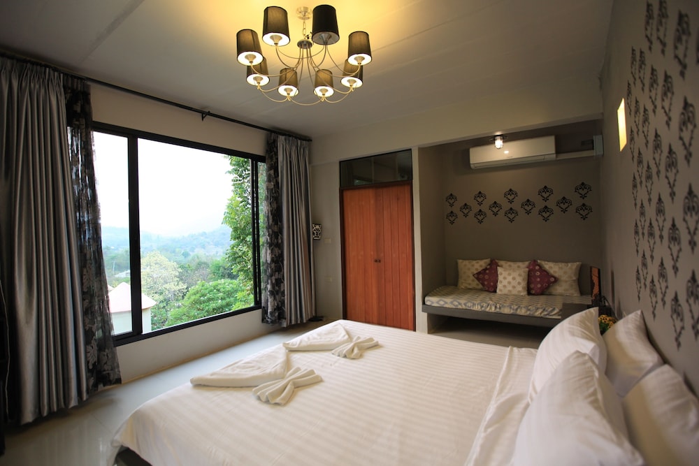 Hi - Scene Resort 38/69