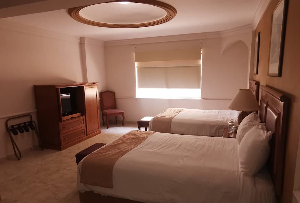 Hotel Savoy Express 18/47