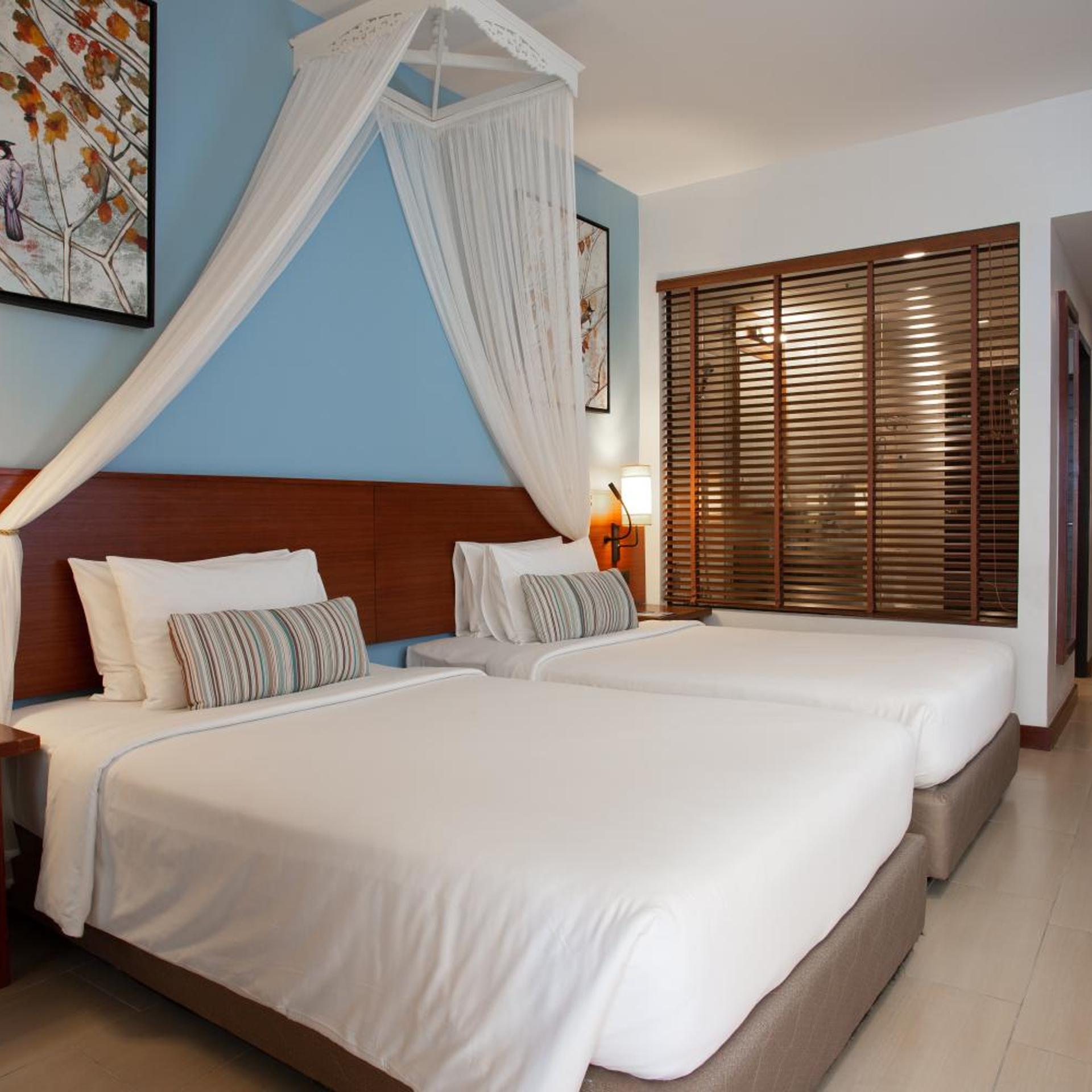 Premier, Double or Twin Bed, Pool Access