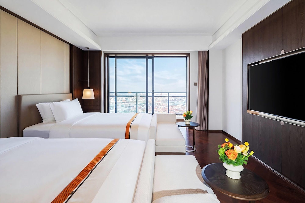 Howard Johnson By Wyndham Phnom Penh Tk 28/57