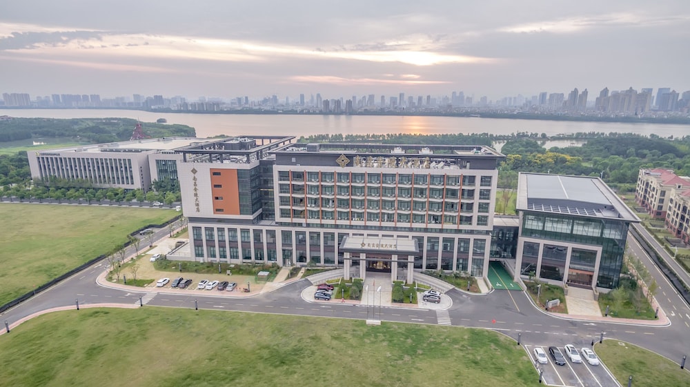 Jinling Grand Hotel Nanchang 4/56