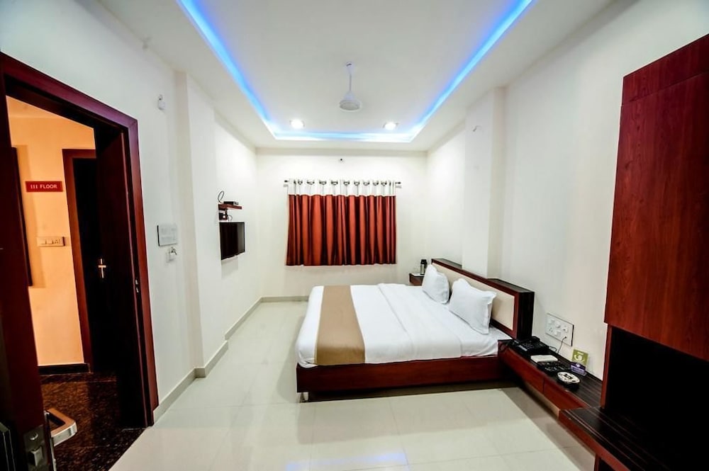Hotel Durga Silver Line 9/24