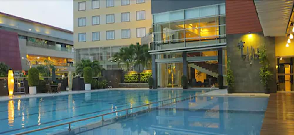 Grage Hotel Cirebon 3/71