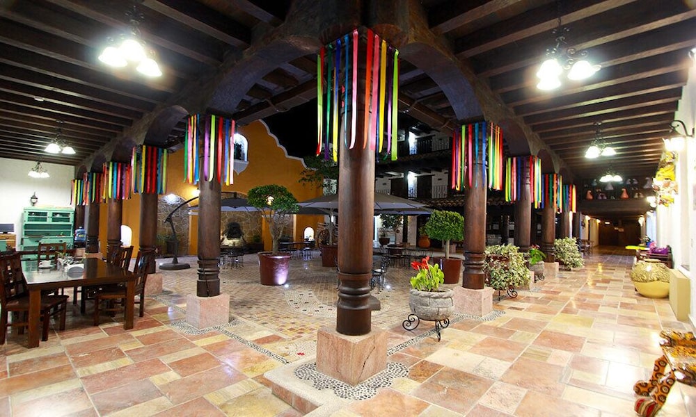 Plaza San Cristobal Inn 44/50