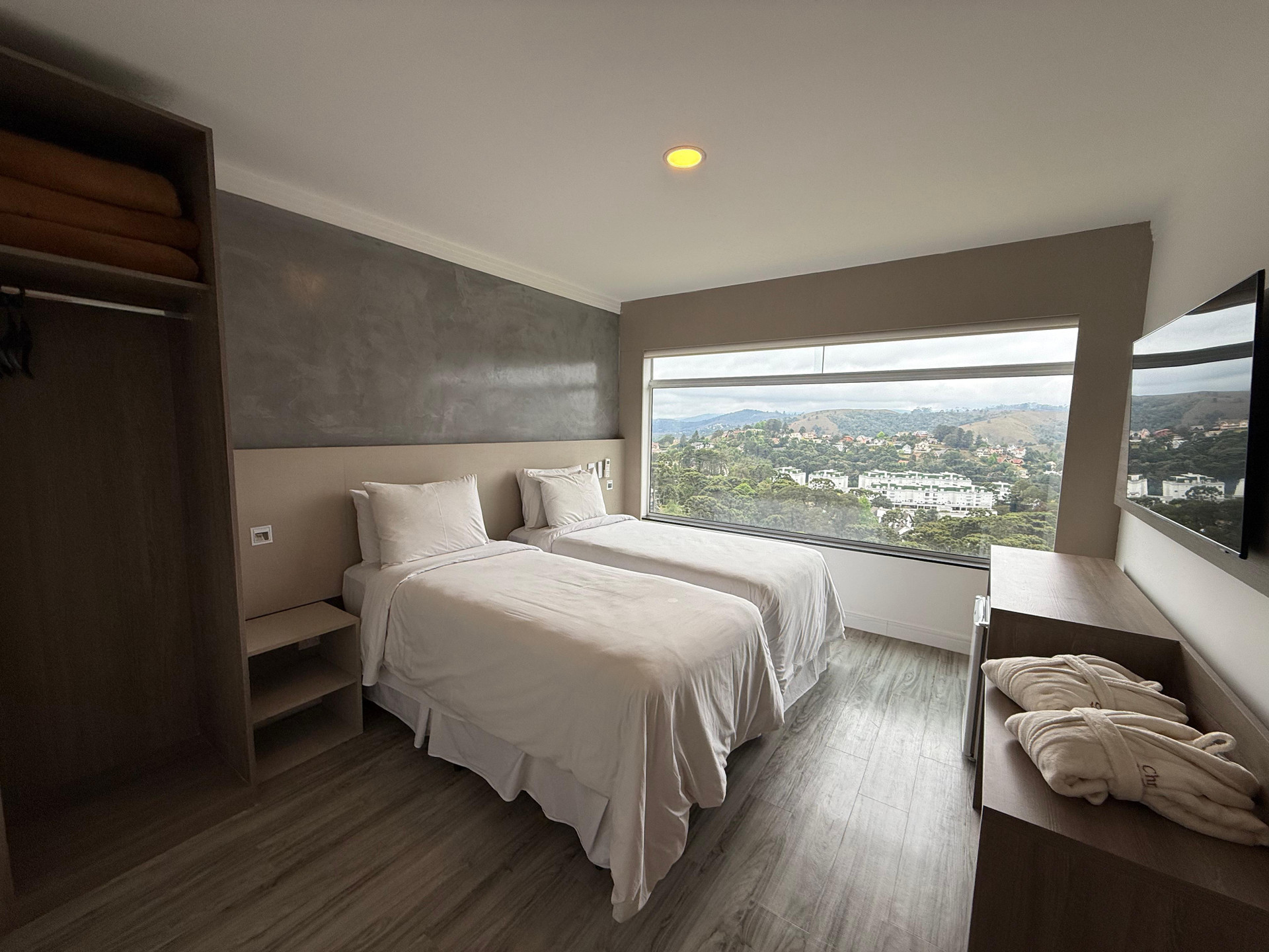 Master, Mountain View