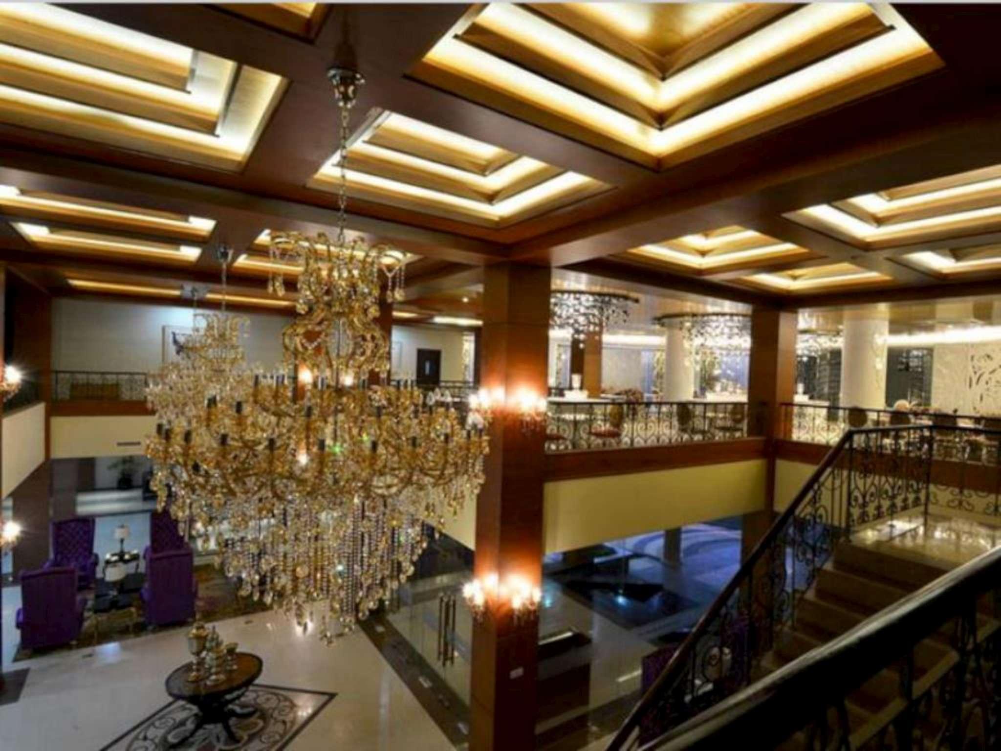 Sutan Raja Hotel And Convention 2/18