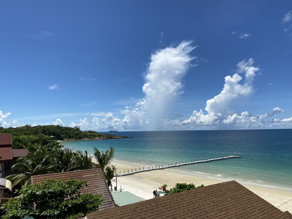 Sinsamut Koh Samed Hotel 30/48