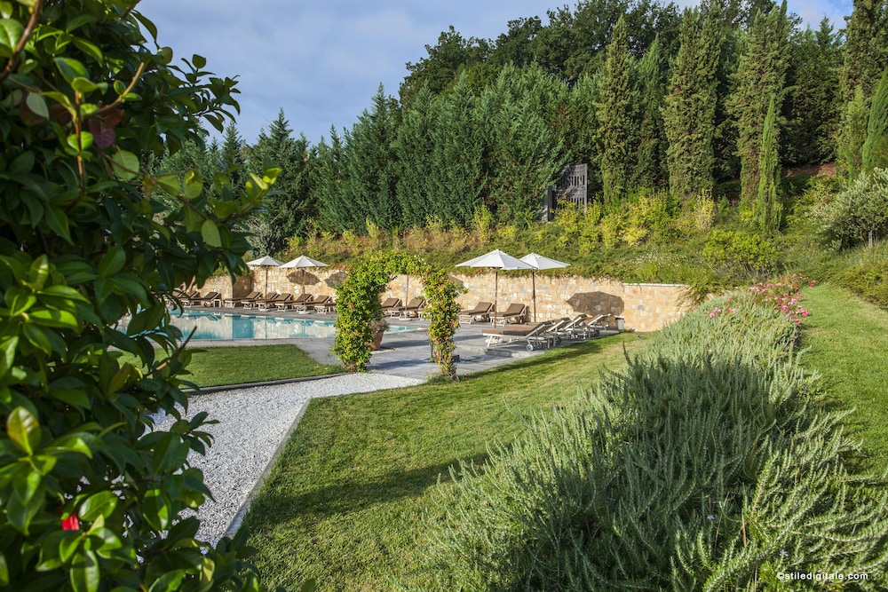 Relais Fattoria Belvedere 67/79